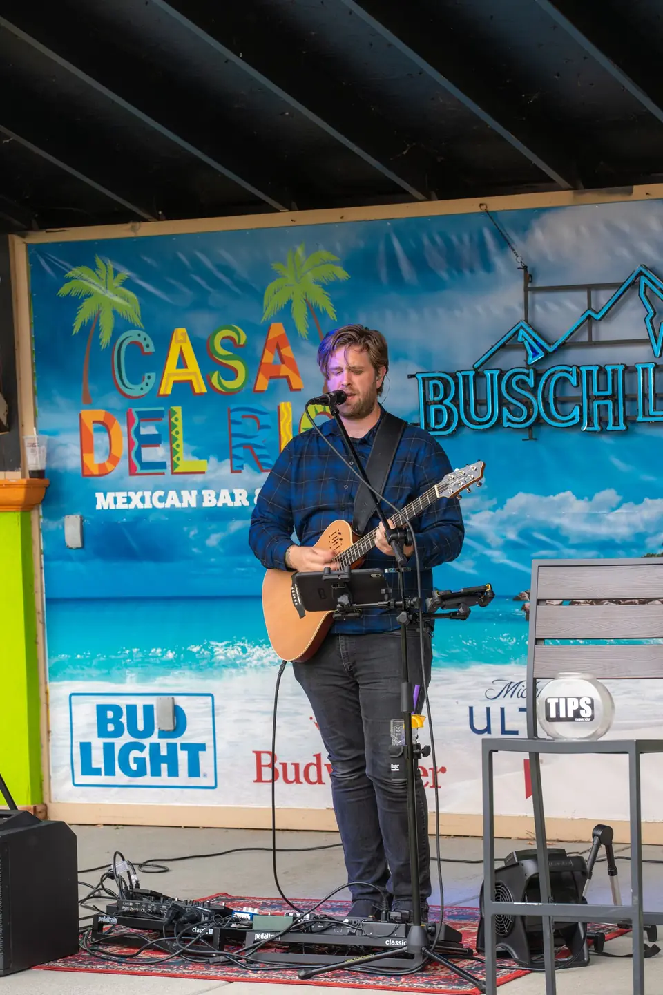 The beach-mural stage